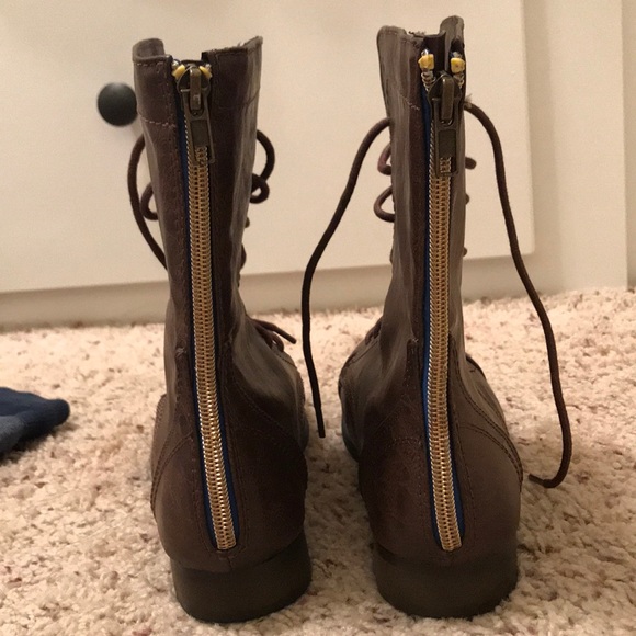 Steve Madden brown boots - Picture 2 of 6